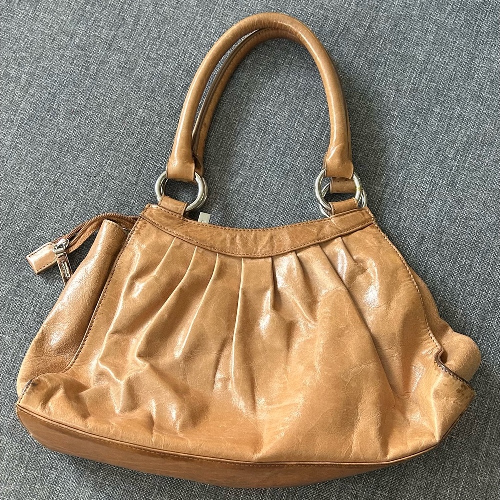 HOBO Tan Shoulder Bag with Ruched Detailing and Soft Silhouette